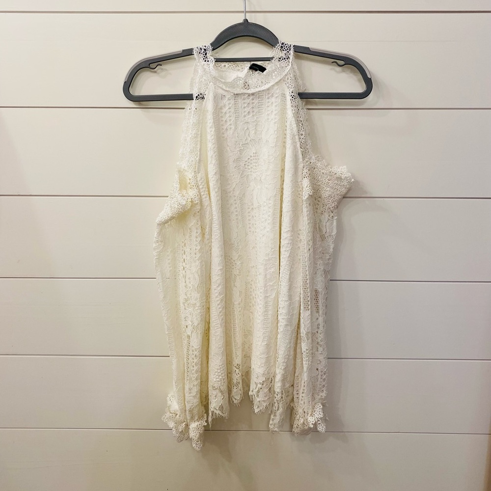 Women’s NWT Zanzea Collection Exposed Shoulder Lace Top. Size Large. White